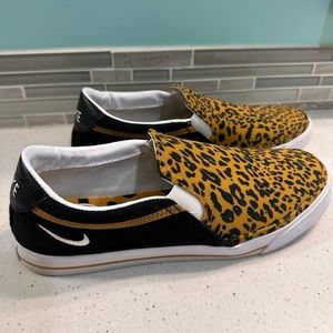 Women size 10 Nike slipons